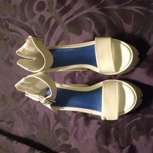 Women platform heels